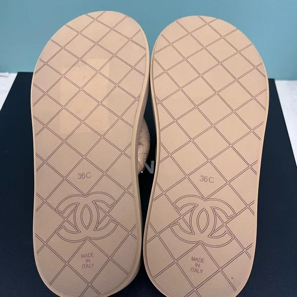 CHANEL CHARMS SANDALS SIZE 36C - Picture 3 of 3